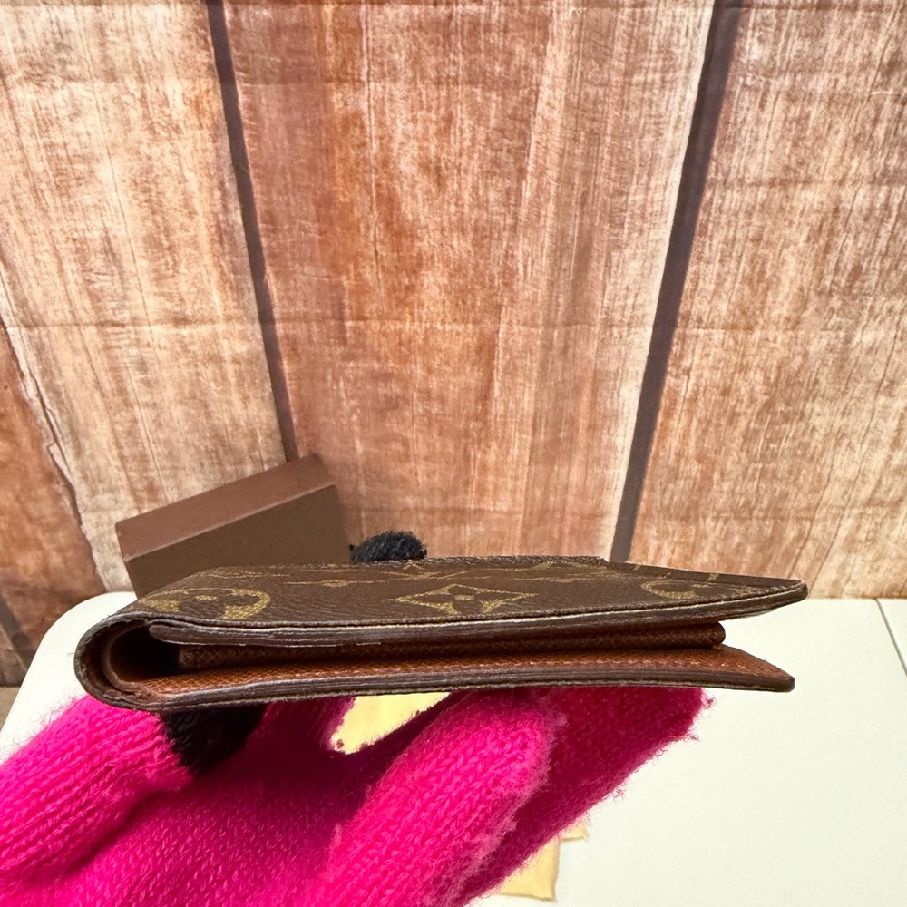 Louis Vuitton Brown Monogram Wallet - Picture 8 of 16